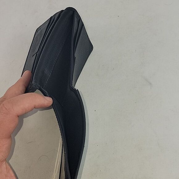 TUMI Delta Global - ID Lock Shielded Double Billfold Wallet - Picture 5 of 11